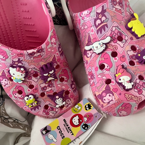 Hello Kitty Crocs - Picture 3 of 3